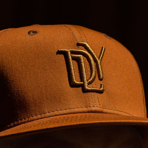 dly-base-cap-cognac
